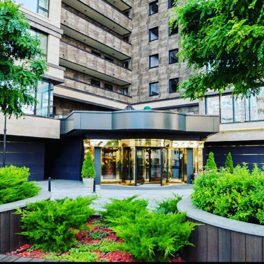 1 Room 60M2 Center Of Obolon Near River Side. With Terrace. 22 Floor Kiev Dış mekan fotoğraf